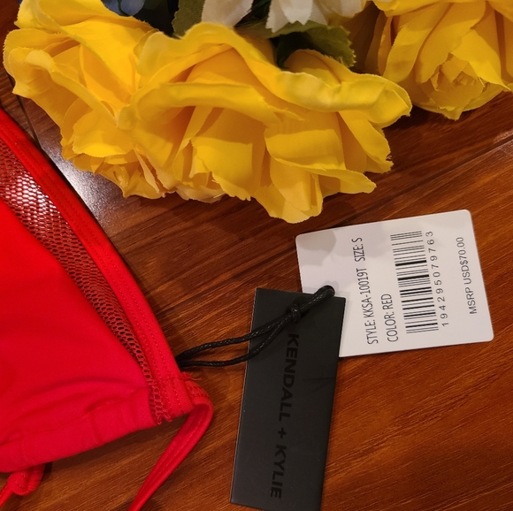 Kendall +Kylie 2pc Red Bikini Set Size Small - Picture 9 of 11